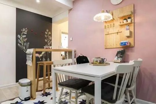給小戶型裝上一個情調(diào)滿滿的吧臺，別說它不實(shí)用了